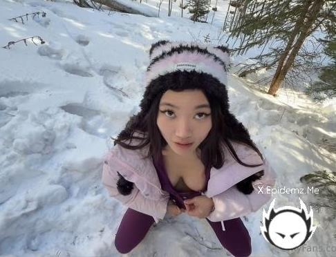 Lucy Mochi - Snow Trip Anal (2026/OnlyFans.com/FullHD)