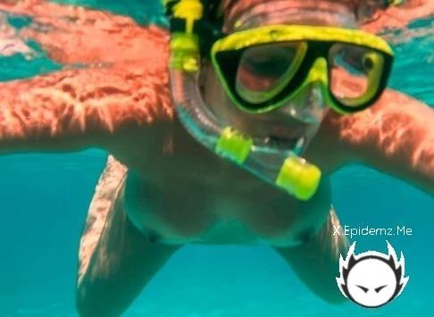 Dirty Lady - I Love Swimming Naked In Public - Check Out My Adventures On The Naked Beach (2026/PornhubPremium.com/OnlyFans.com/FullHD)