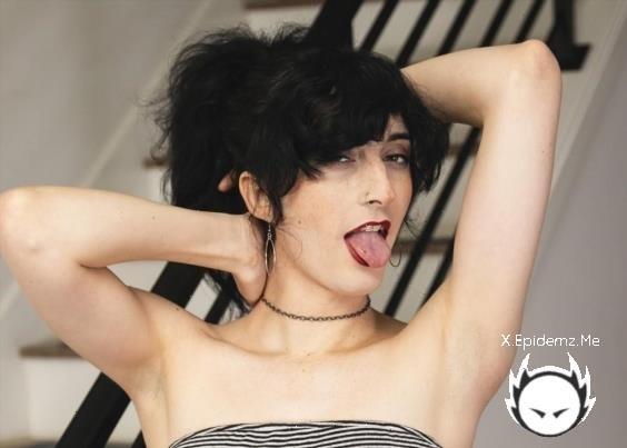 Zuzu Flowers - Woohoo For Zuzu (2023/BobsTgirls.com/FullHD)