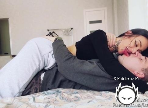 World Of Kisses - Very Tender And Passionate Kisses With My Beloved Stepsister In Her Room (2026/PornhubPremium.com/OnlyFans.com/FullHD)