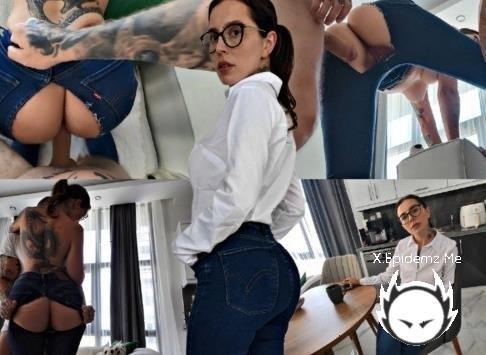 Ghomestory - My Stepsister Was Going To An Interview, But I Tore Her Jeans And Ass! (2026/PornhubPremium.com/OnlyFans.com/FullHD)