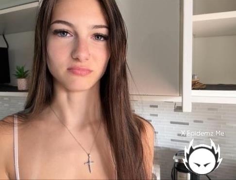 Sophie Tyler - Step Daughters Accident (2026/FamilyTherapyXXX.com/FullHD)