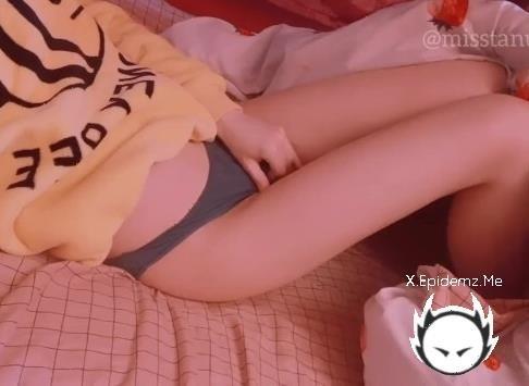 Miss Tanuki San - A Week Having An Orgasm! Day 3 Im Touching Myself And Fingering My Wet Pussy So Gentle Till Cum (2026/PornhubPremium.com/OnlyFans.com/HD)
