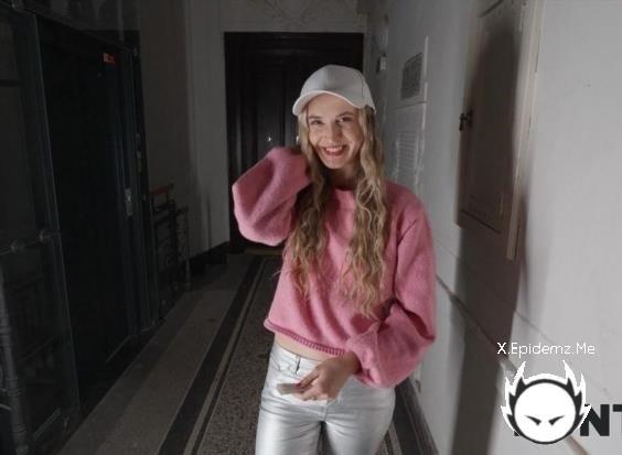 Victoria Benz - Pussy Delivery (2026/Hunt4K.com/Vip4K.com/SD)