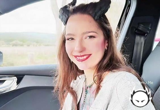 Mamie Donuts - Granny Donuts, 28 Years Old, Comes To Continue Her Hardcore Experiences With A Smile! (2026/JacquieEtMichelTV.com/FullHD)