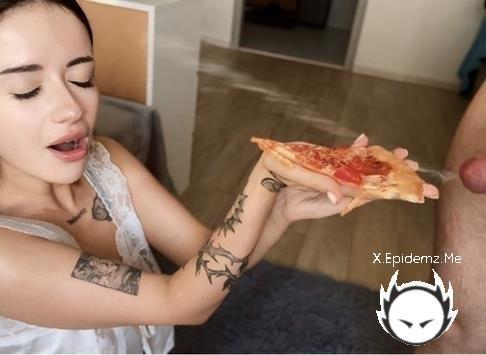 TAYA SIA - The Delivery Man Cum On Pizza And Fucked For Refusing To Pay... (2026/PornhubPremium.com/OnlyFans.com/FullHD)