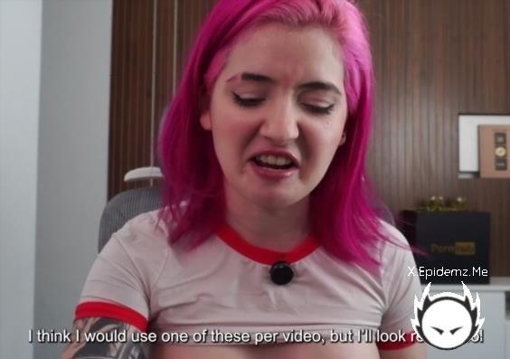 Emma Fiore - Unboxing My Extreme Toys (2026/PornhubPremium.com/OnlyFans.com/FullHD)